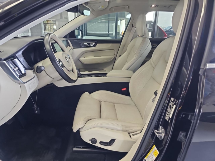 2021 Volvo XC60 INSCRIPTN